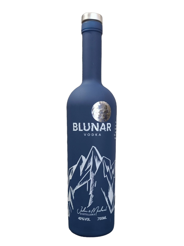 VODKA BLUNAR 700ML Cava365.gr